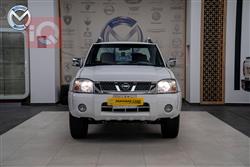 Nissan NP300